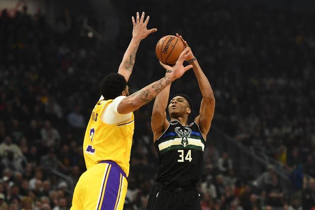 一个角色球员，靠什么在NBA征战17年